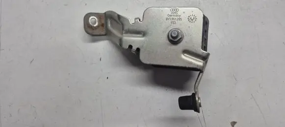 Audi A3 8Y Alarm system siren 8V1951285