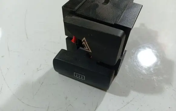 Toyota Corolla E120 E130 Windscreen/window heater switch 8433202090A