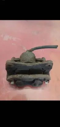 Toyota RAV 4 (XA10) Rear brake caliper