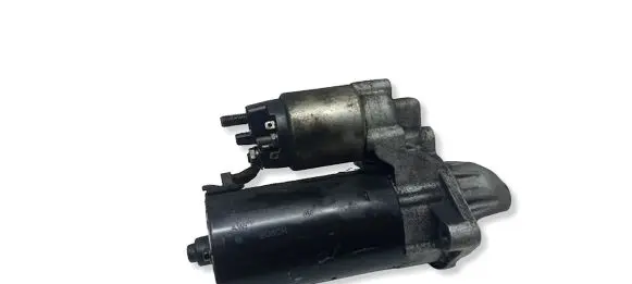BMW 1 E81 E87 Starter motor 7796892