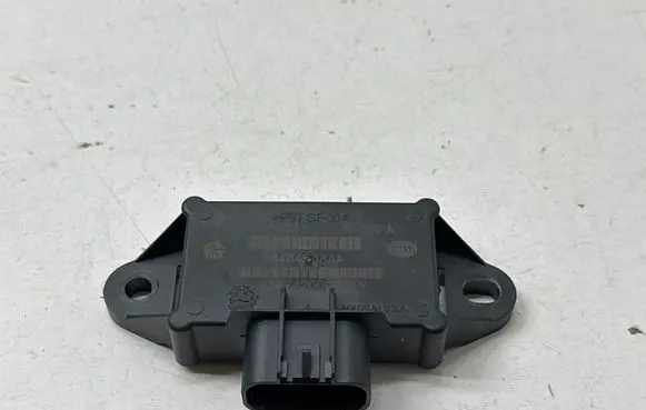 Chrysler Pacifica Fuel injection pump control unit/module 68434538AA