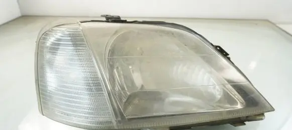 Renault Logan I Headlight/headlamp