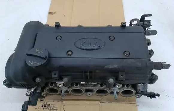 KIA Ceed Engine head X221112B000