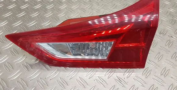 Toyota Auris E180 Tailgate rear/tail lights