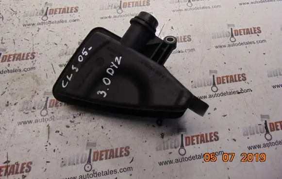 Mercedes-Benz CLS C219 Intake resonator A6421400087