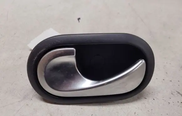 Renault Clio III Front door interior handle
