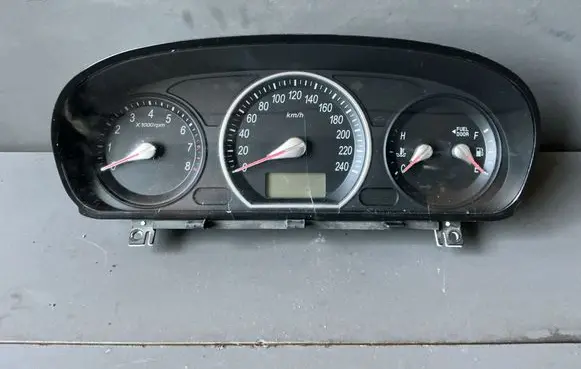 Speedometer (instrument cluster)