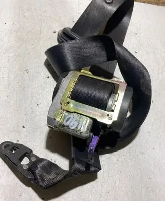 Audi A4 S4 B6 8E 8H Front seatbelt 560788501