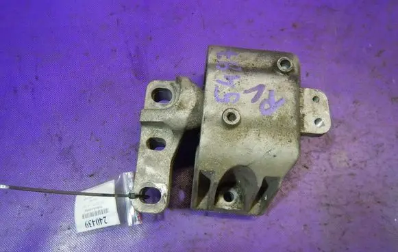 Volkswagen Golf IV Engine mount vacuum valve 