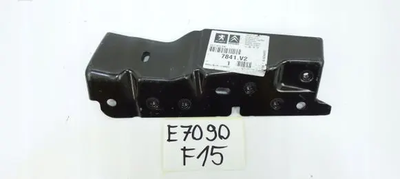 Peugeot 207 Fender mounting bracket