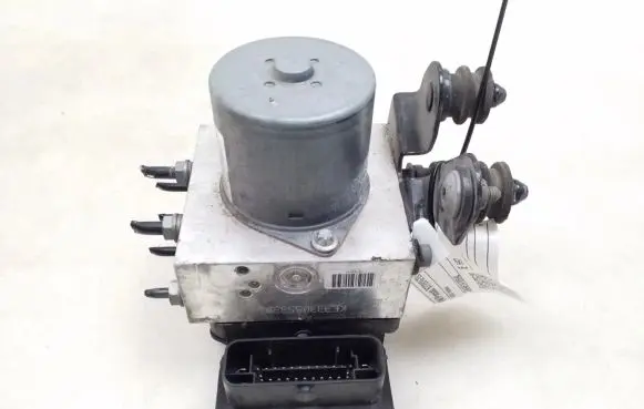 Volkswagen PASSAT B7 ABS Pump 3AA614109AL