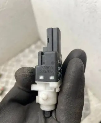 Brake pedal sensor switch