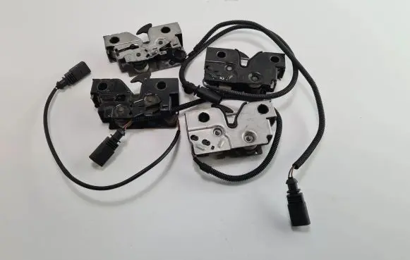 Volkswagen Caddy Engine bonnet/hood lock/catch 2K5823509F