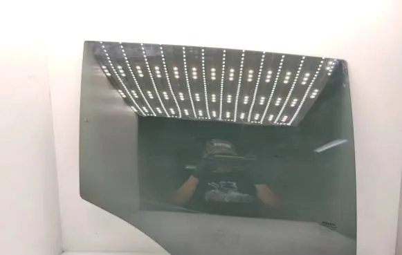 Volvo V60 Rear door window glass 43R00053 E000186 DOT57M435AS3