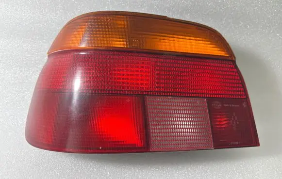 BMW 5 E39 Rear/tail lights 8358031 2VP00724001