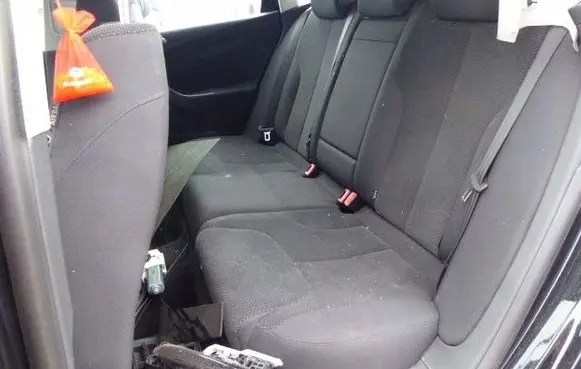 Volkswagen PASSAT B6 Second row seats 
