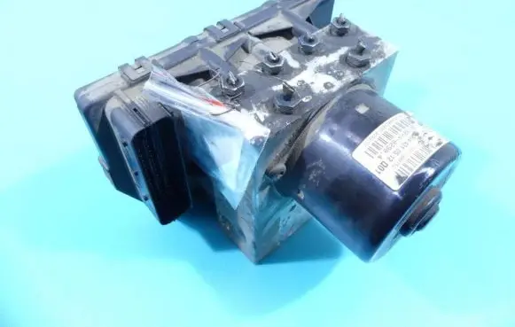 Mercedes-Benz C W203 ABS Pump A0044310512Q01 IMPRK1315058