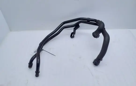 Audi Q7 4L Engine coolant pipe/hose 7L6121070AJ