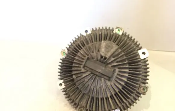 Mitsubishi Pajero Viscous fan clutch 