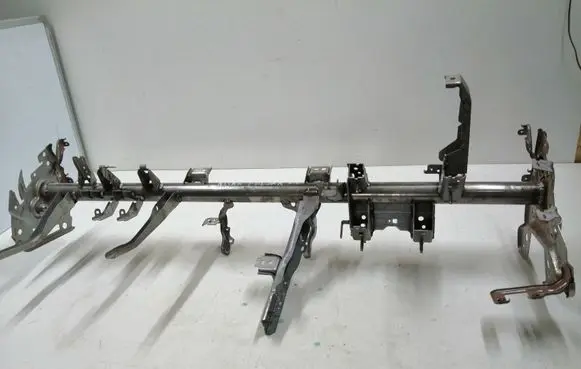 Nissan Pulsar Dashboard cross member/frame bar 