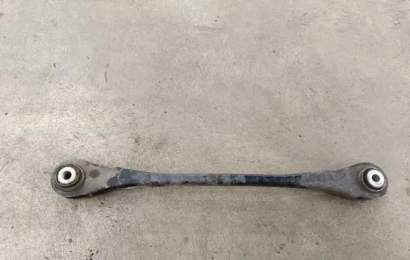 Rear control arm