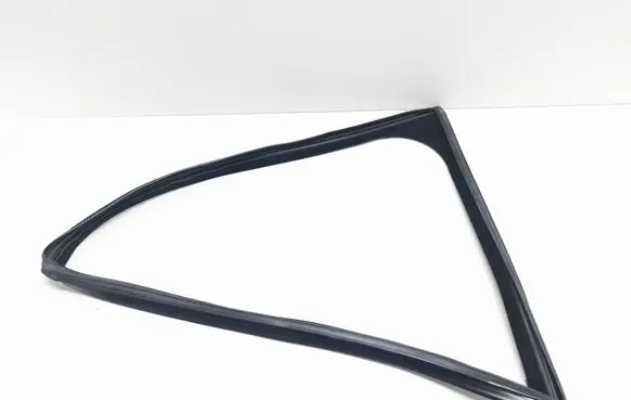 Jaguar I-Pace Rubber seal front door window/glass J9D321597A