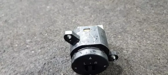 Mazda 626 Wing mirror switch