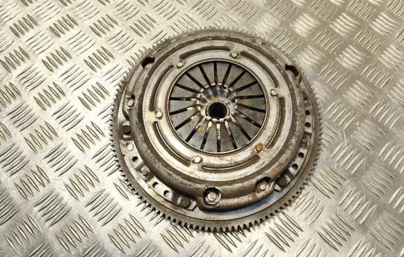 Skoda Fabia Mk3 (NJ) Clutch set kit 073082002000 101878006579 04C105269B