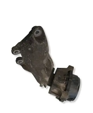 BMW 7 G11 G12 Engine mounting bracket 6876212XX