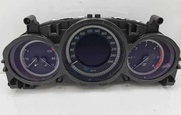 Mercedes-Benz C W204 Speedometer (instrument cluster) A2049004509 1330 A2C53435305