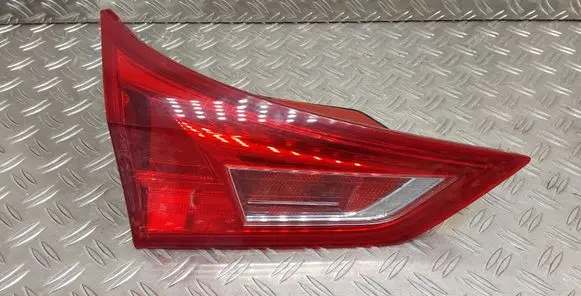 Toyota Auris E180 Tailgate rear/tail lights