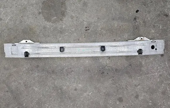 Opel Astra J Rear beam 