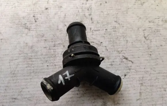 Volkswagen Crafter Engine coolant pipe/hose 7E0121113A