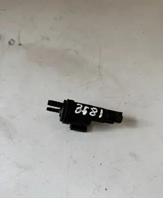 Valve vacuum