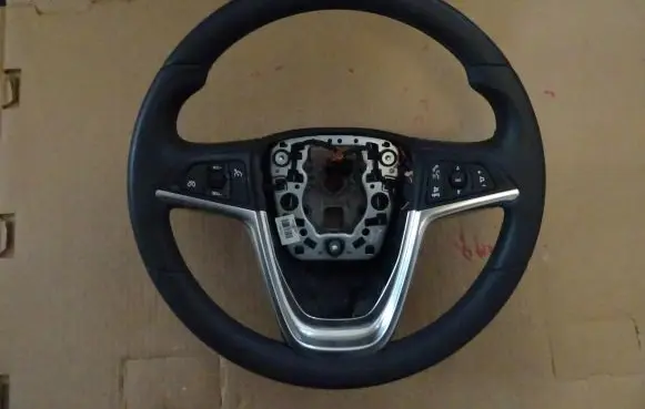 Opel Insignia A Steering wheel 10914241586