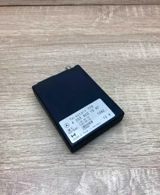 Mercedes-Benz E W211 Phone control unit/module A2038201097