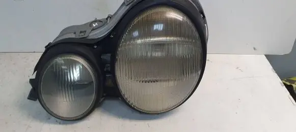 Mercedes-Benz E W210 Headlight/headlamp