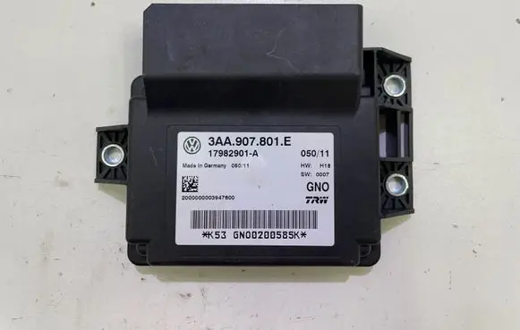 Volkswagen PASSAT B7 Hand brake control module 3AA907801E 17982901A