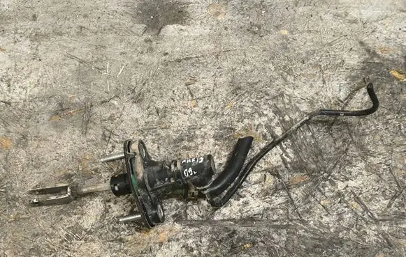 Toyota Auris 150 Clutch slave cylinder 