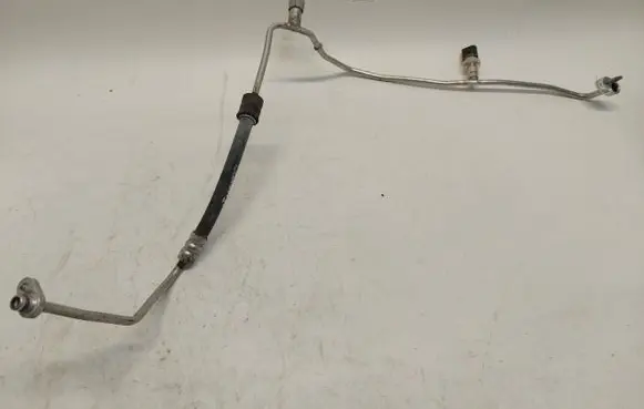 Air conditioning (A/C) pipe/hose