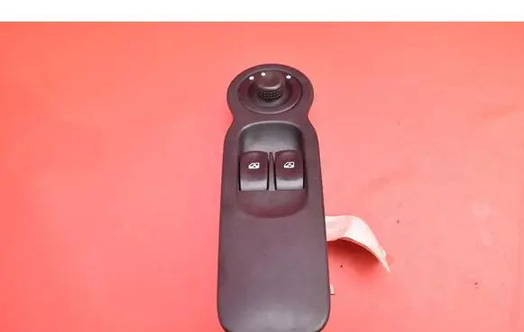 Renault Modus Electric window control switch E28982