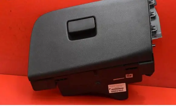 Bedford Astra Glove box 39046539