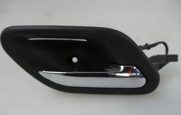 BMW 7 E38 Front door interior handle 8239476
