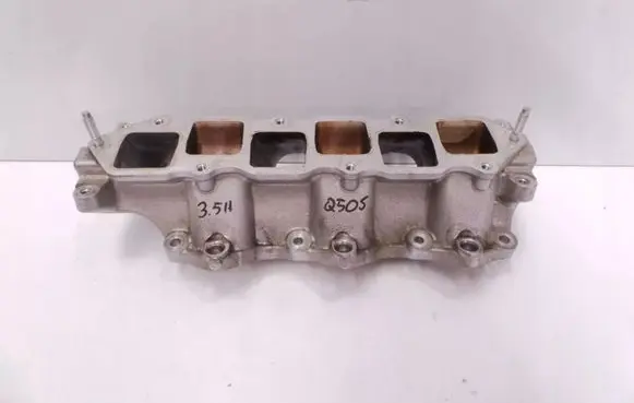 Infiniti Q50 Intake manifold 1472741