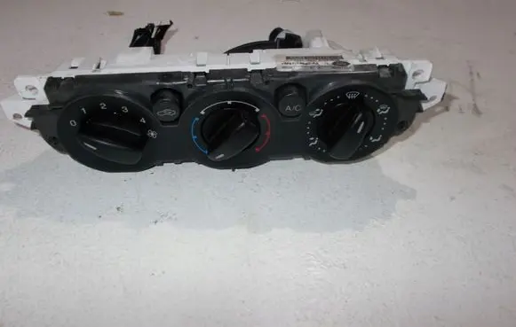 Ford Focus C-MAX Climate control unit 7M5T19980AA