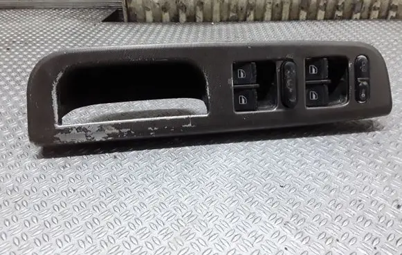 Volkswagen PASSAT B5 Electric window control switch 3B4959793