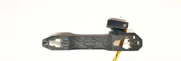 Rear door exterior handle/bracket