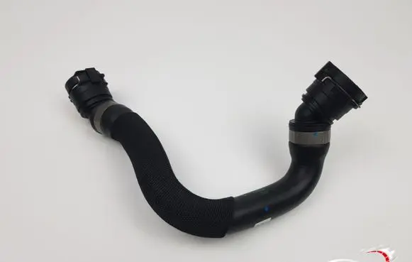 BMW 5 G30 G31 Engine coolant pipe/hose 8670673