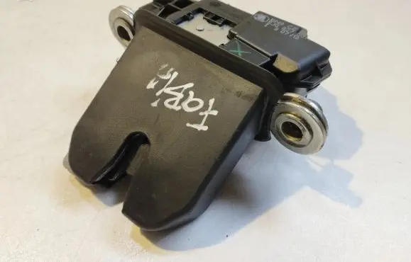Skoda Fabia Mk2 (5J) Tailgate lock latch 5J08275010