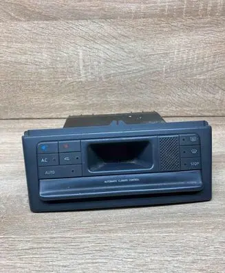 Renault Laguna I Climate control unit 7700425674 9140010332 WITHPLUG